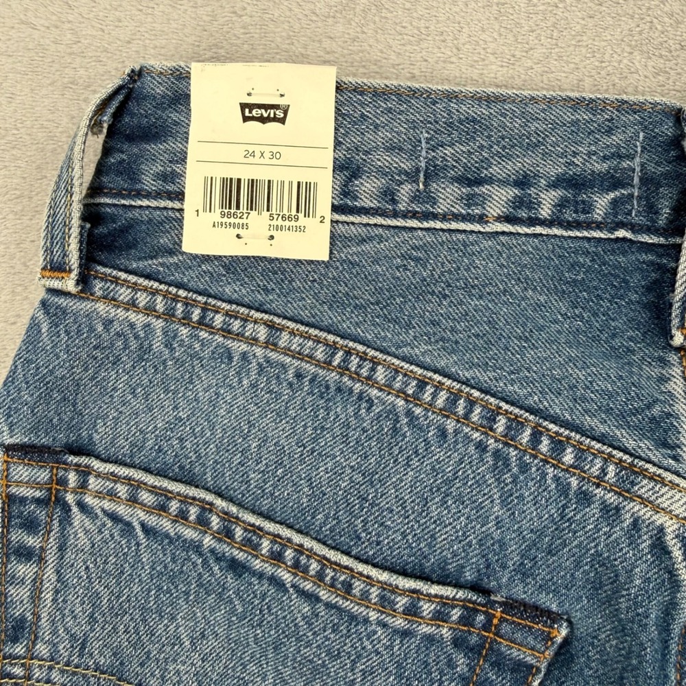 Levi's 501 '90s Selvedge Denim Light Wash Straight Leg Jeans Women's Sz W24 L30 - Picture 14 of 15